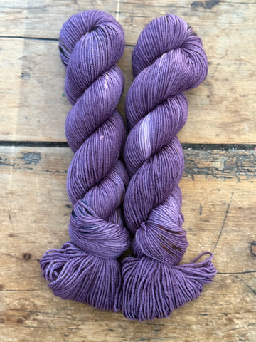 CHELSEA LUXE DK SALE DK VIOLA 274 yards